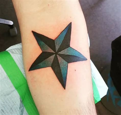 5 pointed star tattoo|What Does a Five